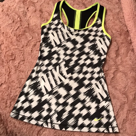 Nike Tops - Nike Dry Fit Top